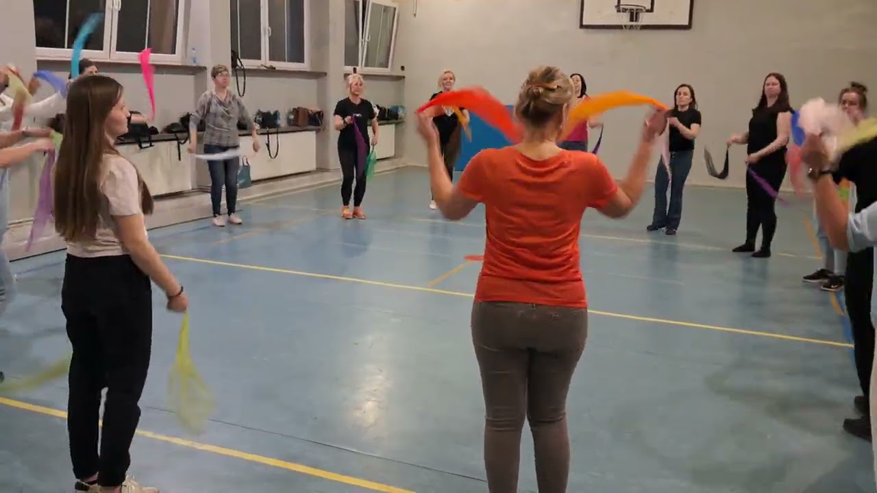 WIOSENKA Z KWIATUSZKOWĄ WONIĄ (Maria Konopnicka), piosenka dla dzieci, METODA EDUMUZ
