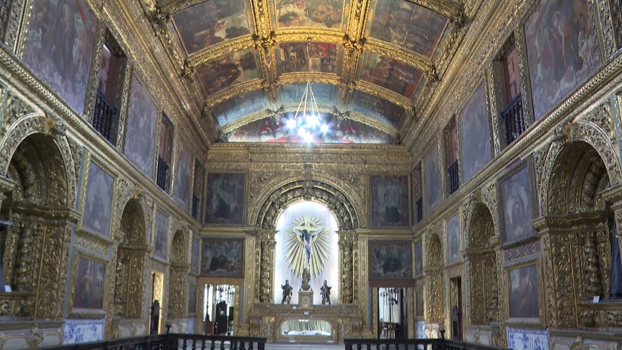 Veja os detalhes e as curiosidades da Capela Dourada de Recife
