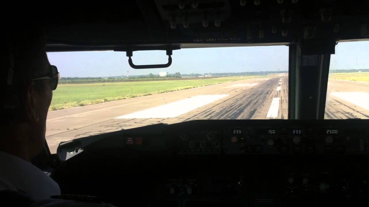 Air Algérie by Tassili Airlines 737 - 800 Landing Algiers Runway 23 7T-VCC