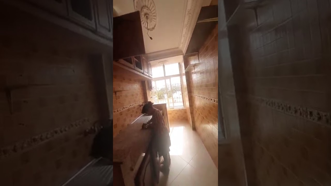 همزاا  شقة للبيع مصلوحة حي نور2  طابق الأول  ثمنها 23