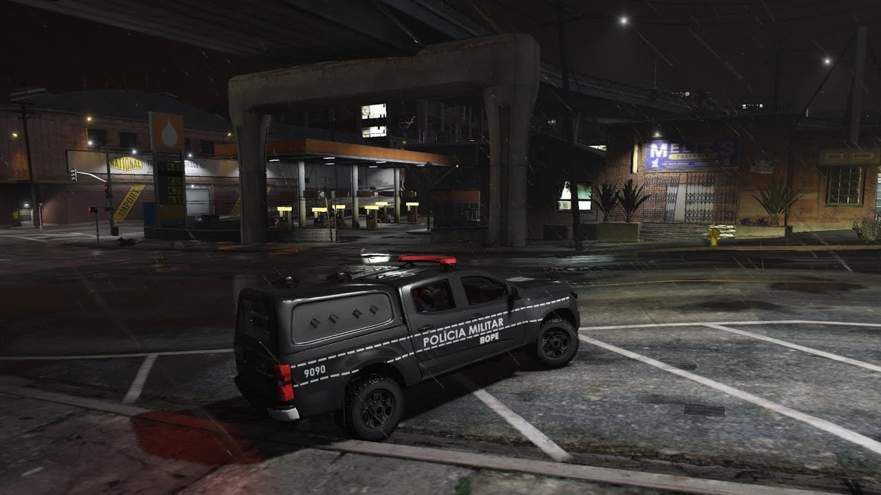 GTAV A operação, realizada com apoio de um helicóptero Acauã, foi conduzida pelo BOPE e BpChoque 