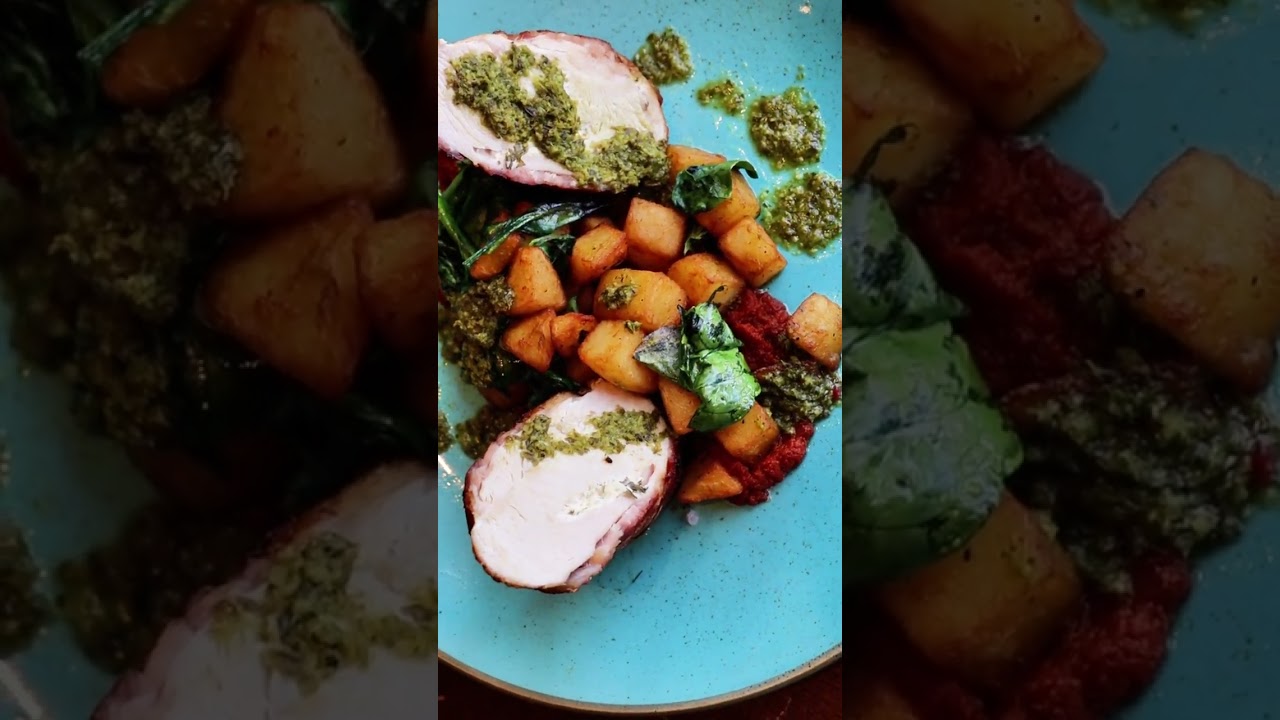 Our brand new Sunday Main Meal options include the delicious Chicken Ballantine 🤤 Mouth-watering!