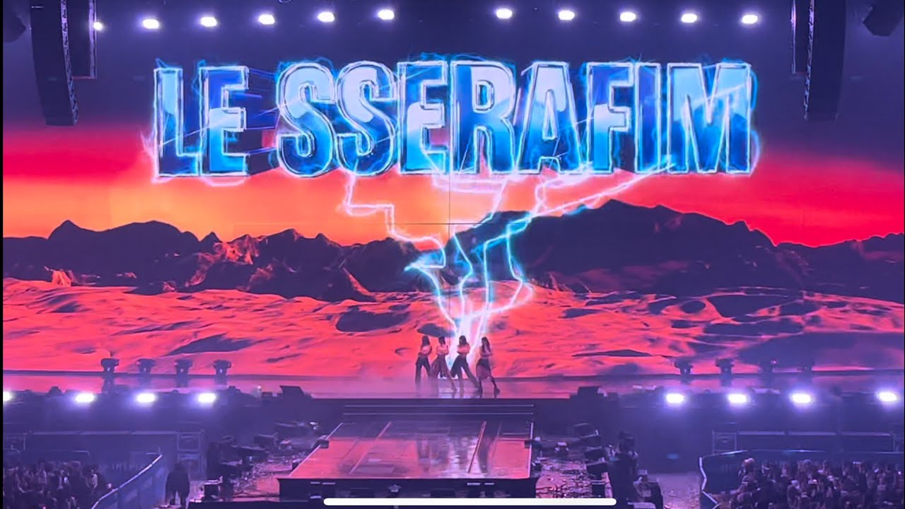 르세라핌(LE SSERAFIM) Chasing Lightning + CRAZY | 2025 위버스콘 Weverse Con Festival