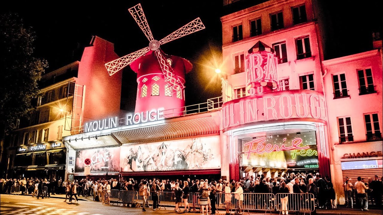 Experience Moulin Rouge with VIP Seating and Champagne in Paris, France