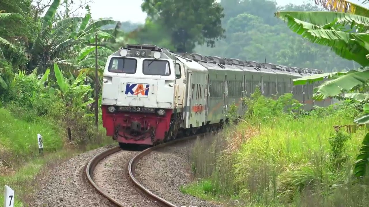 Top Kompilasi Kereta Api di Kroya 11 Februari 2026