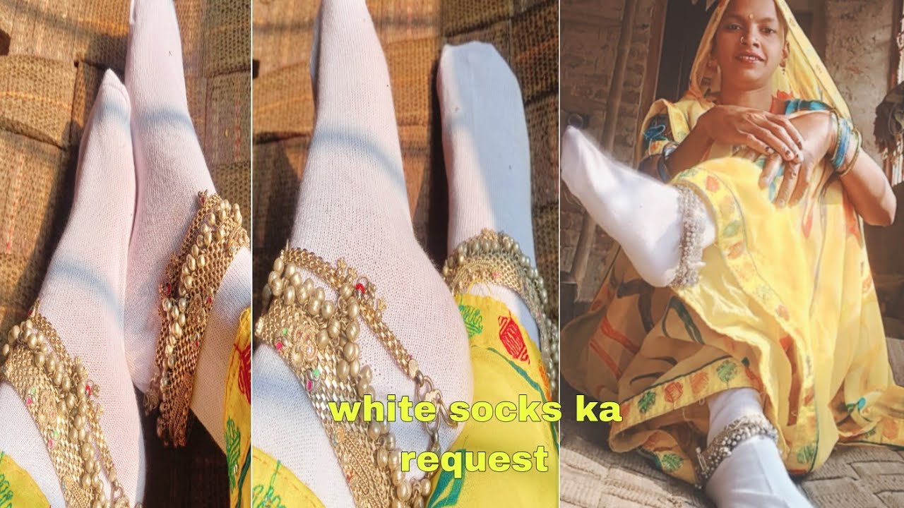 White color ke pairon mein socks pahnane ke bad kaise lagti Hai