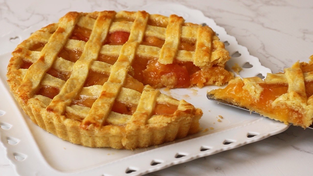 Apricot Tart | Sophia