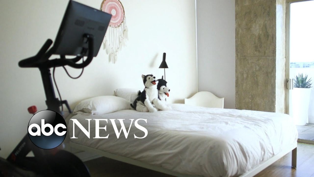 &lsquo;The Minimalists&rsquo; on cutting stress and clutter to live life with less