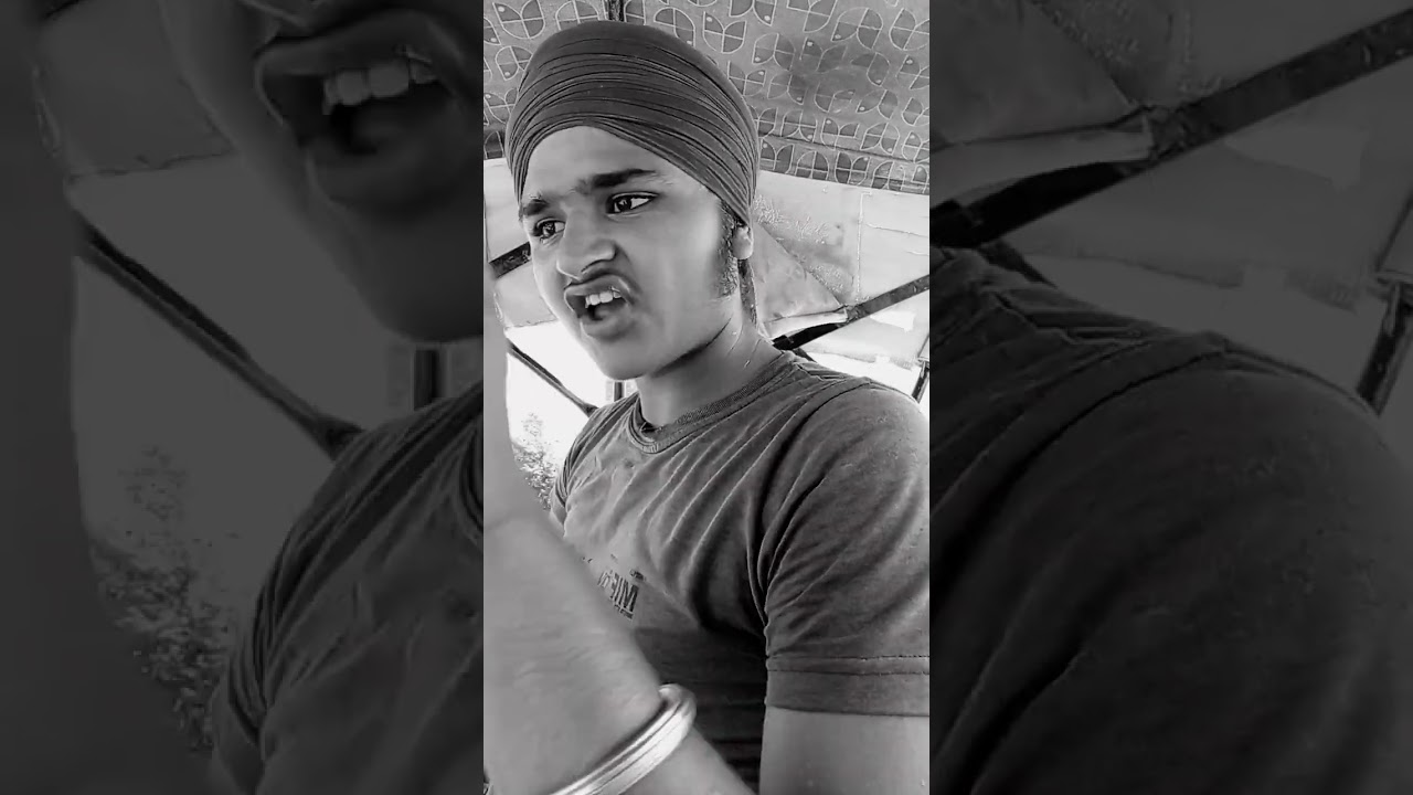 ⚔️A Sikh nihung Singh men fight with a police officer....... nihung.power.⚔️⚔️⚔️