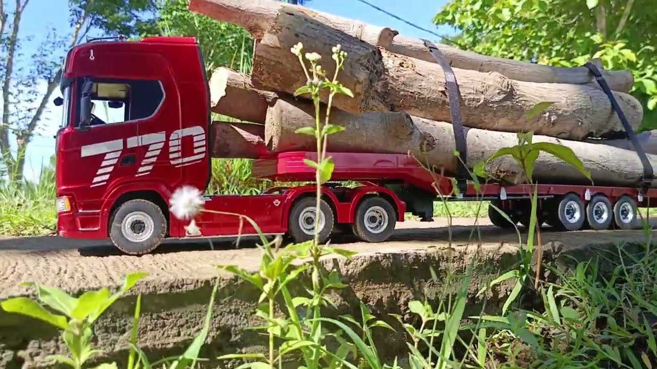 EXTREME RC LOG TRUCKING 🚛💥 | Overload & Oversize Logs with Scania 770S RC Truck