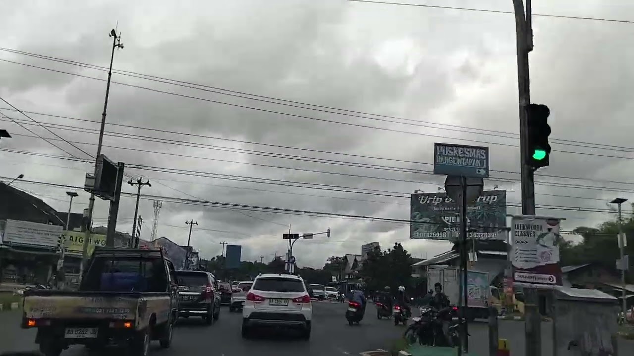 Lagu populer tembang kenangan Tempo dulu Ebiet G Ade, perjalanan suasana ringroad jogja