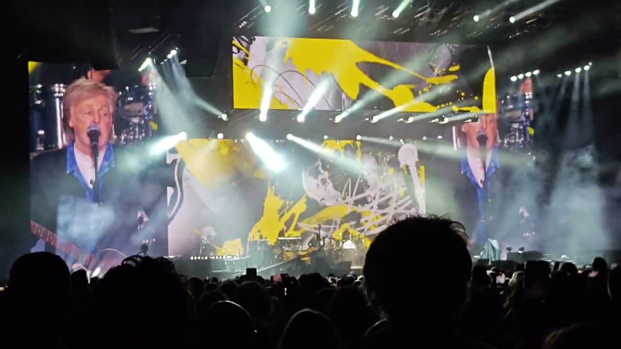 Paul McCartney - A Hard Day's Night (Live in Paris 05.12.2024)(1080p 60fps)