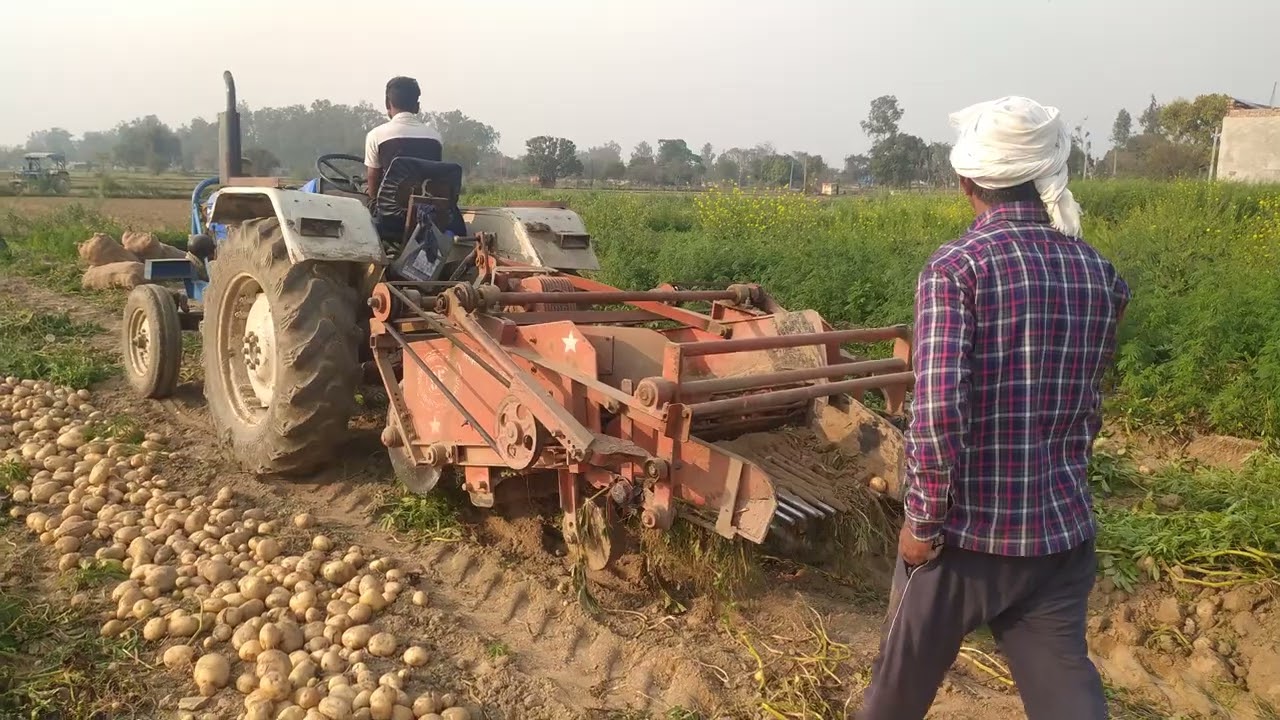 Power trac tractor ka sath allu khodni machine #videoviral 