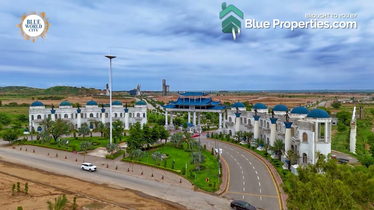 Grand Entrance, Blue World City