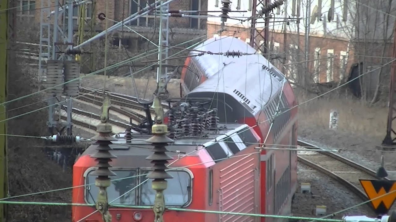 DB -- REGIO  Z&uuml;ge fahren von Riesa nach Chemnitz   oder Kommen  aus Chemnitz in Riesa an