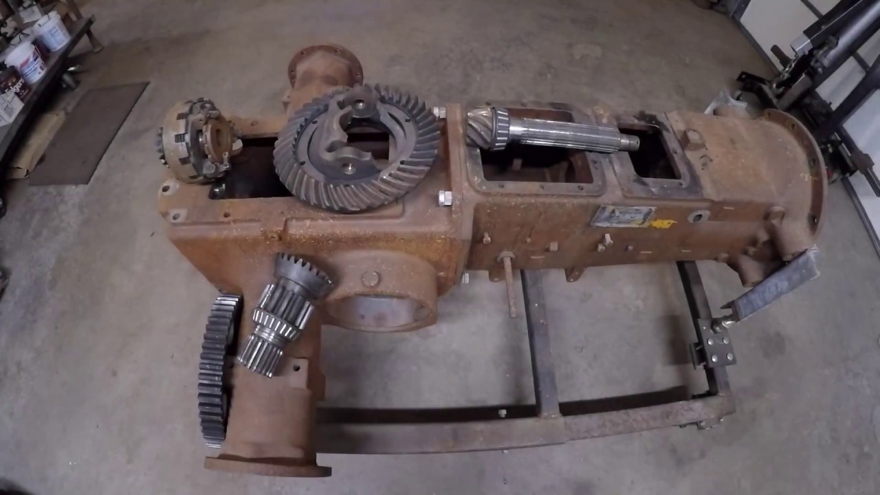 Minneapolis-Moline Prototype 445 Tractor #X231 Restoration - Part 16: Major Drivetrain Damage