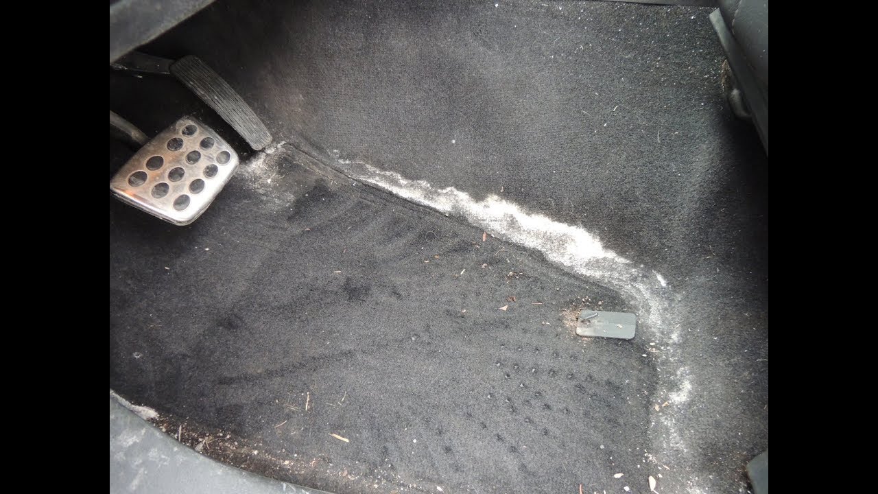 Clean The Winter Salt Stain On Your Car's Carpet - All Natural Way