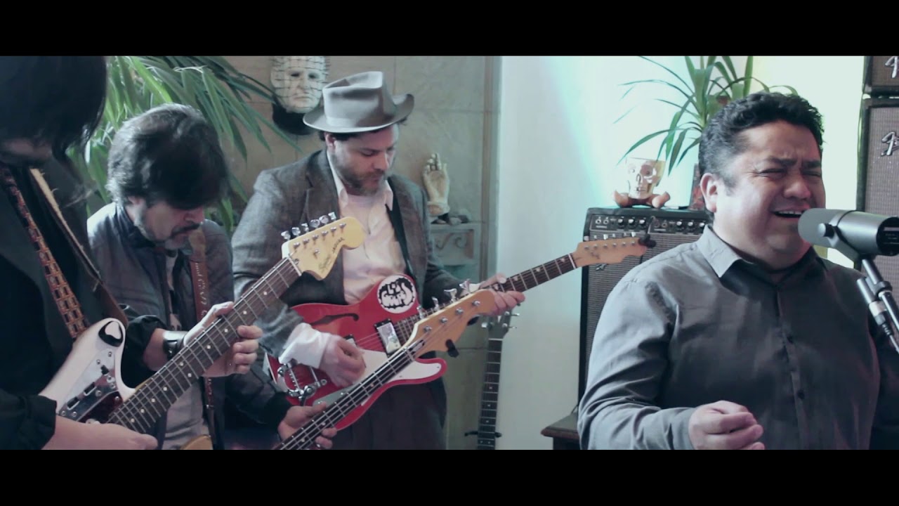 LOS GOLPES - Estudio Proyectil  Presenta