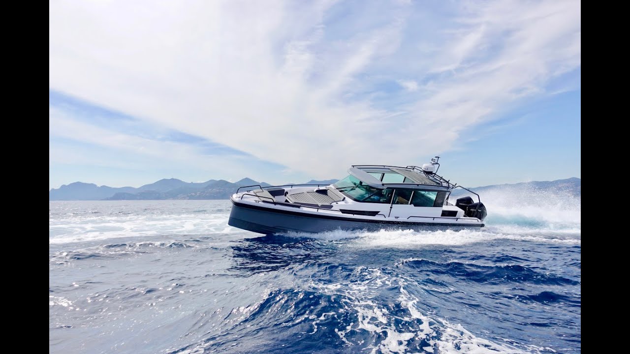 Axopar 37 XC Cross Cabin Brabus Line for sale