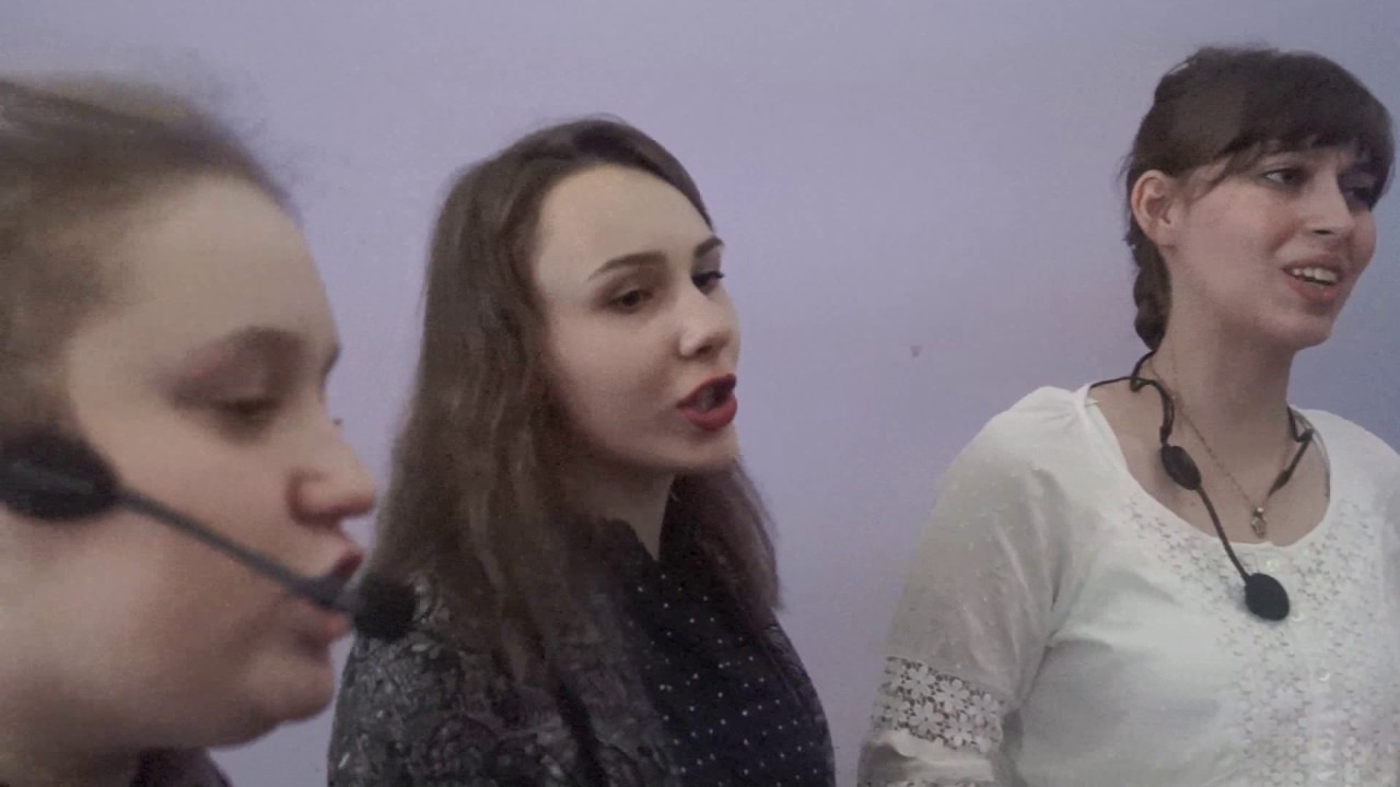 Из-за кулис