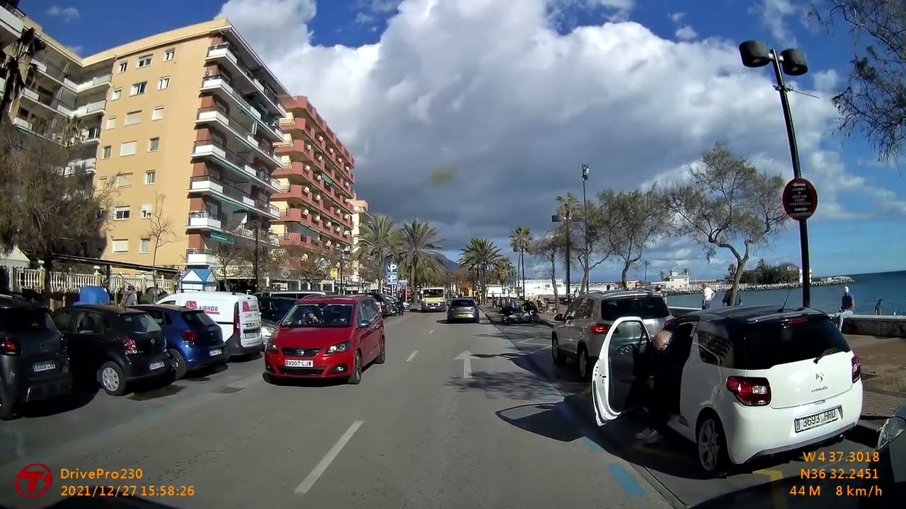 FUENGIROLA Joulunaikaan 2021