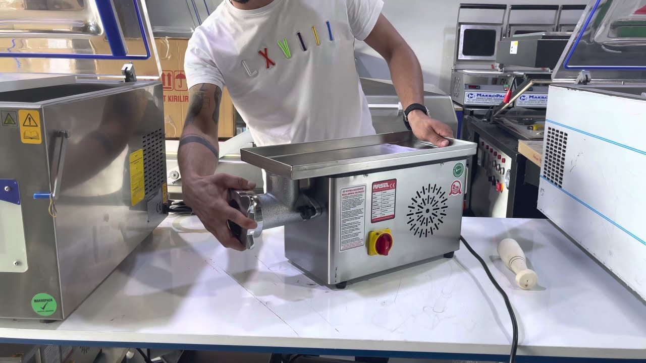 Arsel 12 Numara Kıyma Makinesi Sökülebilir Kafa Saatte 100 kg