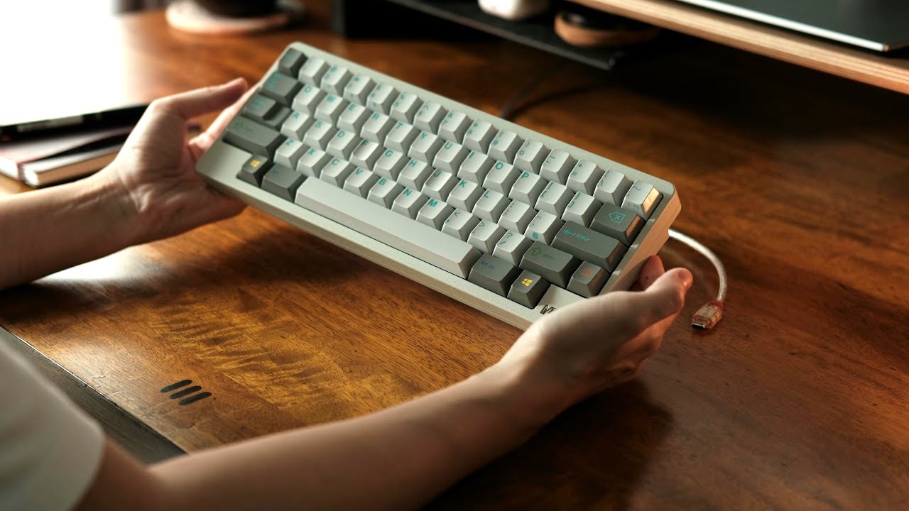 Matrix Falcon - Retooled MX Blacks with 1.6mm PCB Alu Half Plate Typing Sound Test