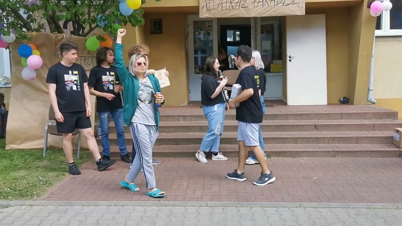 Chciała upiec ciasto, a piecze ją tylko pizda