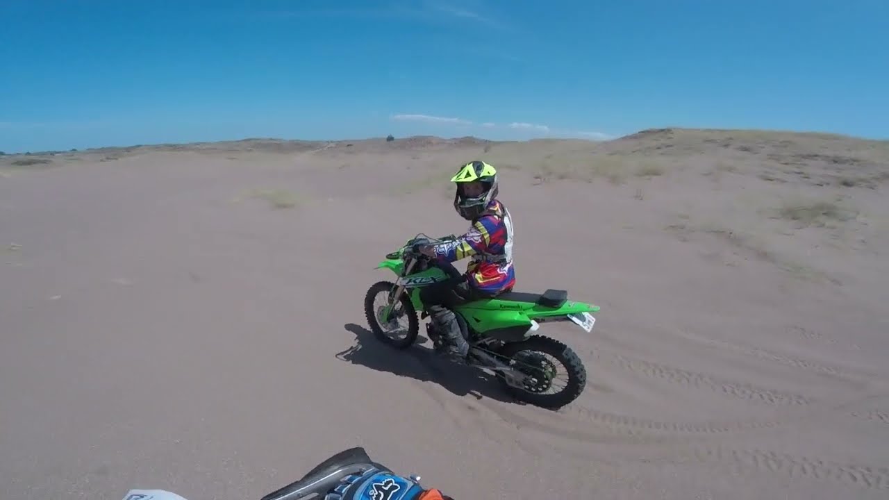 MOTOAMIGOS x  TIERRA  en los médanos de Pehuén Co. BMW G450X.