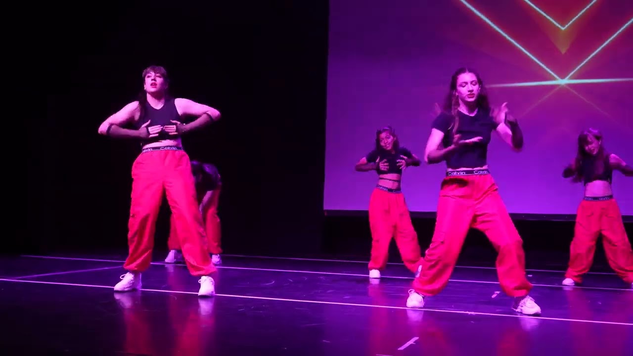 4- Antifragile - Kpop - IX Show Teatro Metropolitan