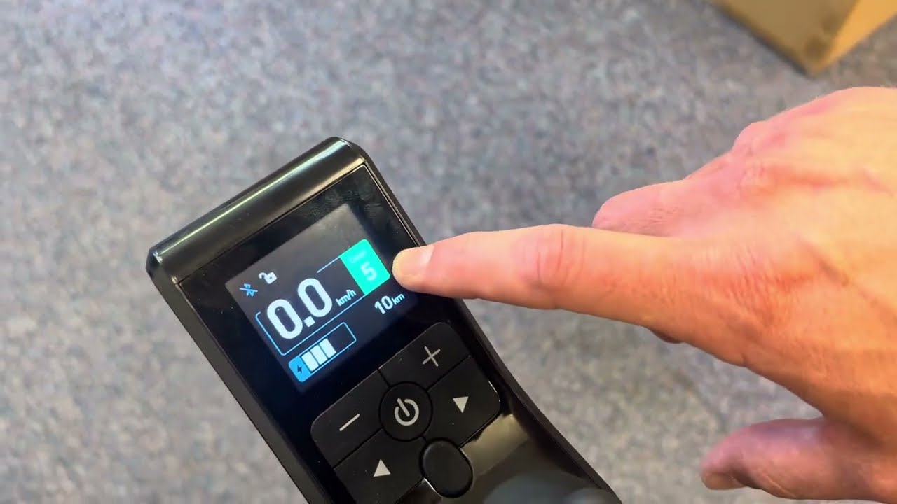 LITH-TECH CARBON MT battery gauge