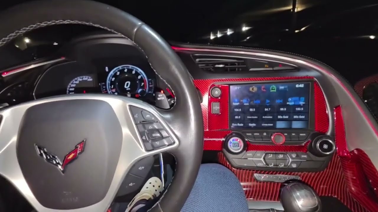 Chevrolet Corvette Stingray 2018. Покатушки и беглый обзор