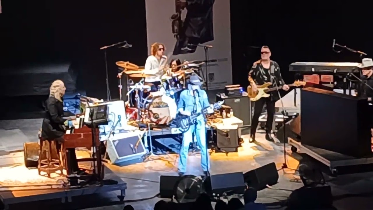 The Waterboys - Because The Night (Patti Smith) / The Pan Within . Live In Spain . Murcia 2023