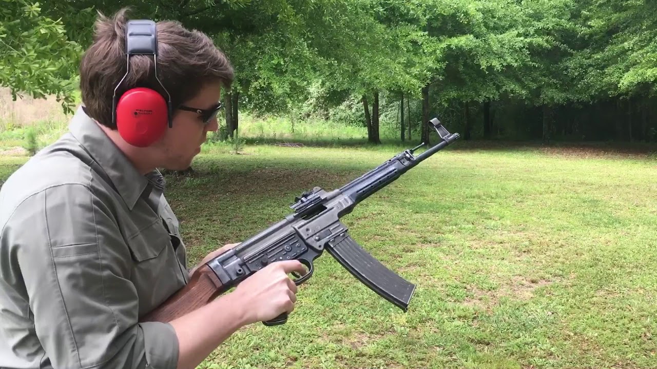 Shooting the STG 44
