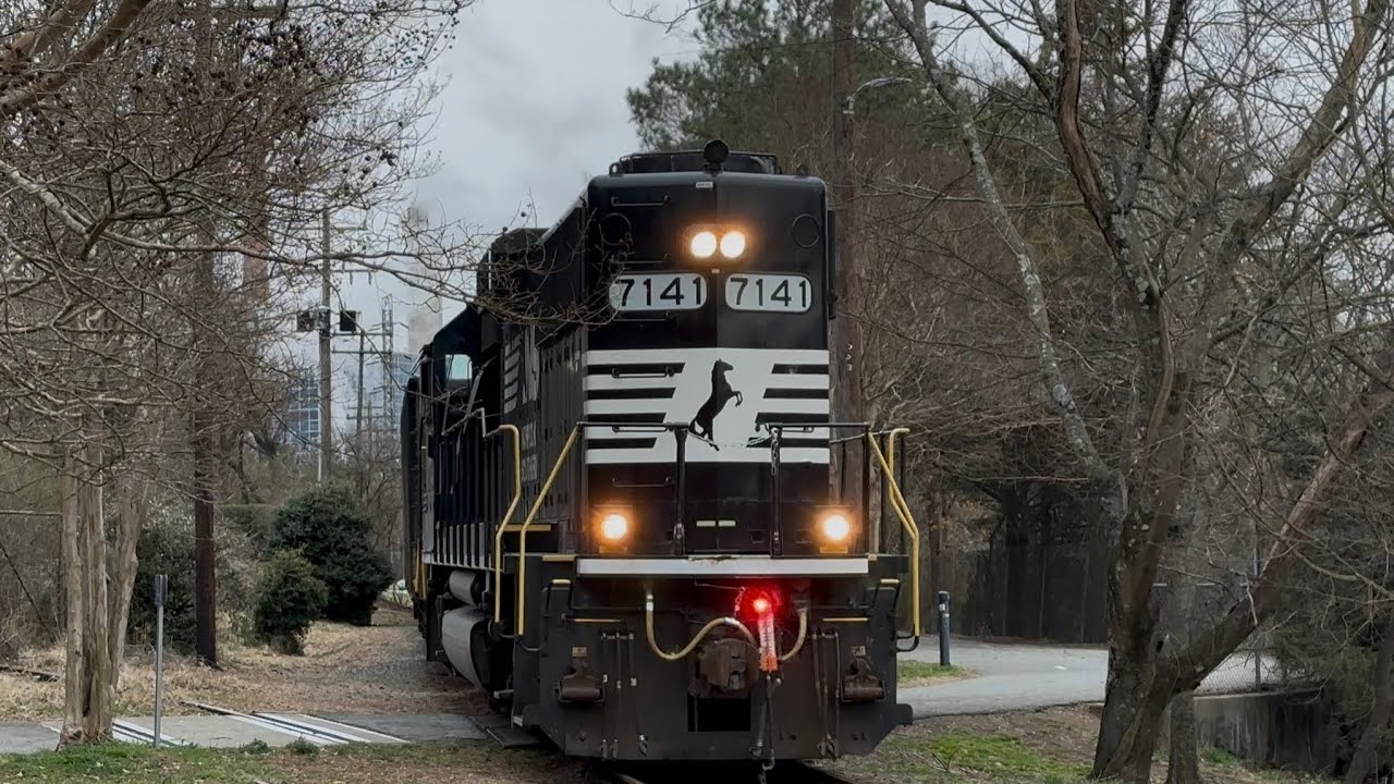 Vintage Conrail Hopper! NS P07 Switches Carrboro NC