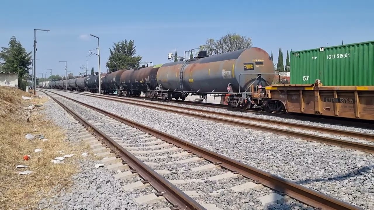 FXE 4043 4933 DPNMX DIRECTO PIEDRAS NEGRAS MÉXICO AL SUR CON SALUDO DEL MAQUINISTA 