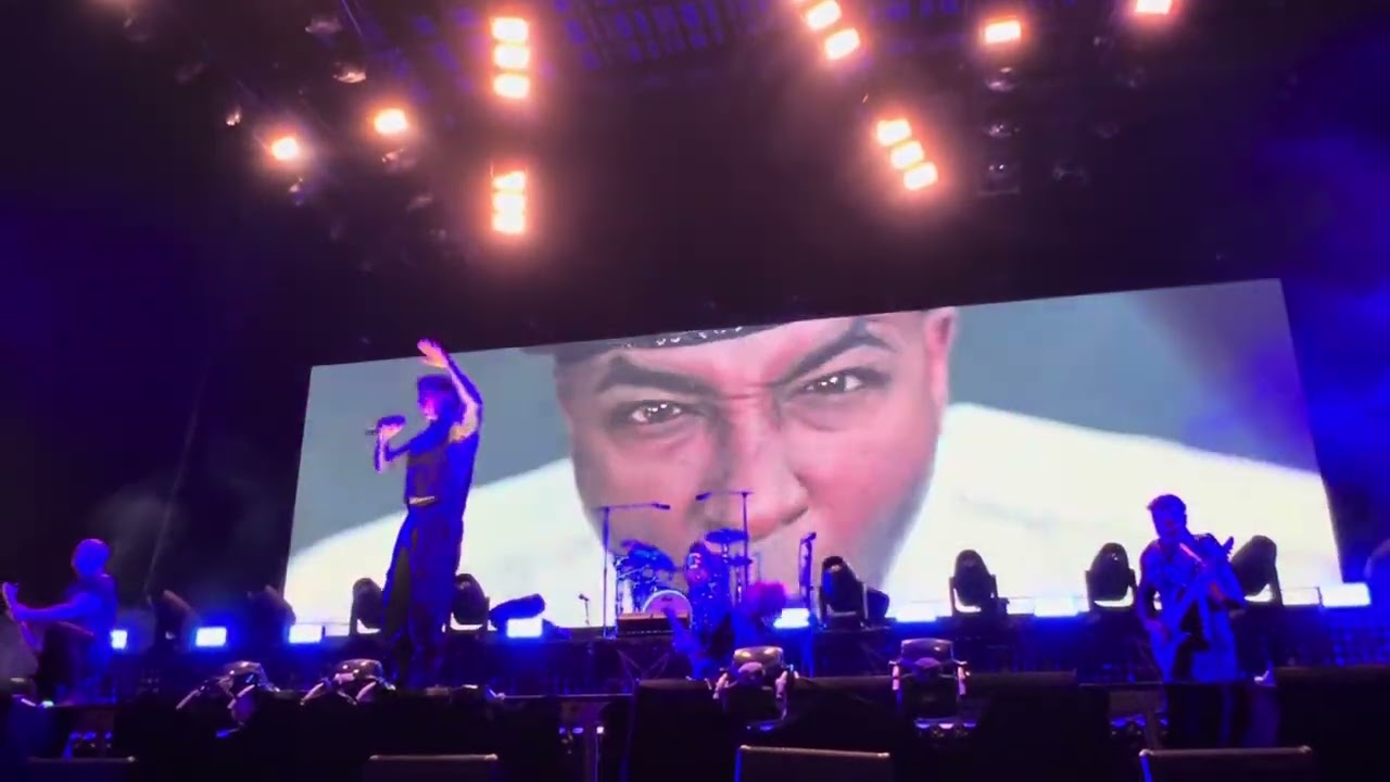 Falling In Reverse w/ Alex Terrible- “Ronald”- 09/23/2025- Isleta Amphitheater, Albuquerque, NM