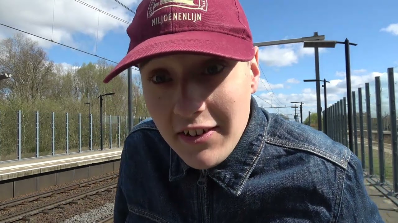 vlog 154 treinenspotten in Helmond Brandevoort Helmond 't hout en Helmond Brouwhuis