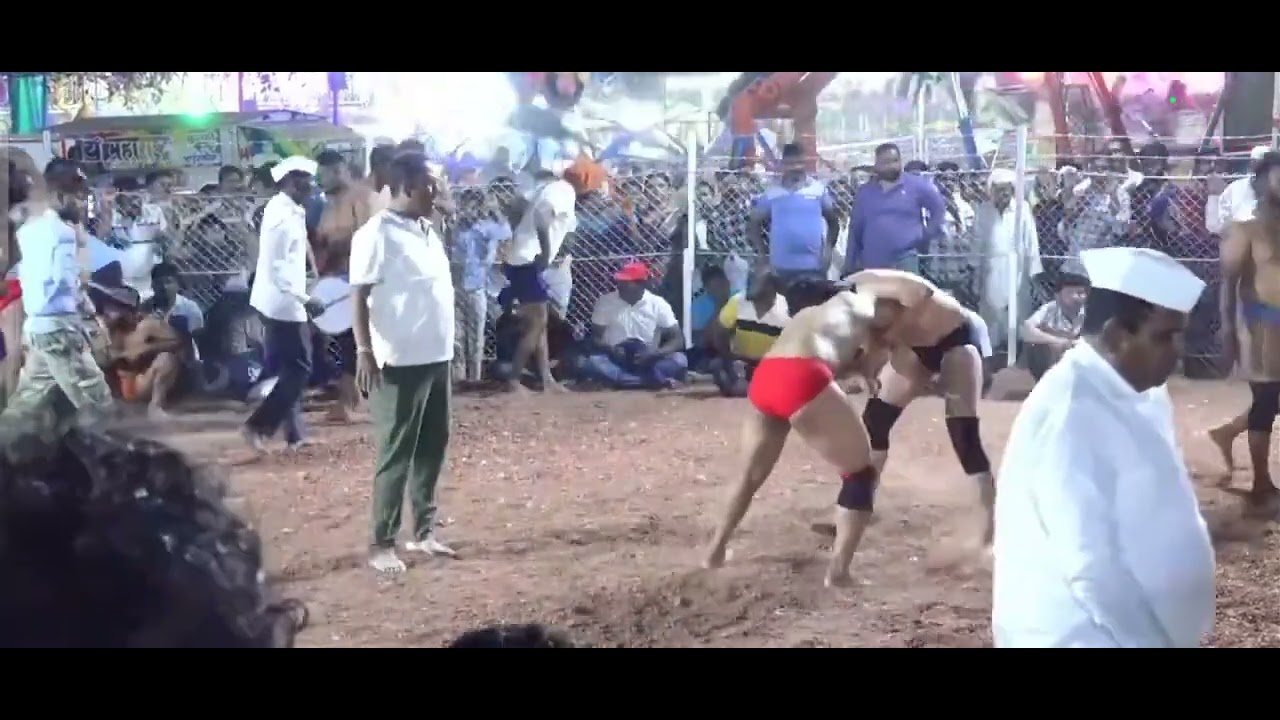 रोहित अजबे (केडगाव) VS विकास डमाळे (मुंबई पोलीस) वडगाव गुप्ता कुस्ती मैदान.