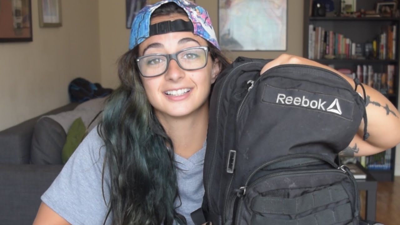 WHAT'S IN MY PURSE?! (gym bag)