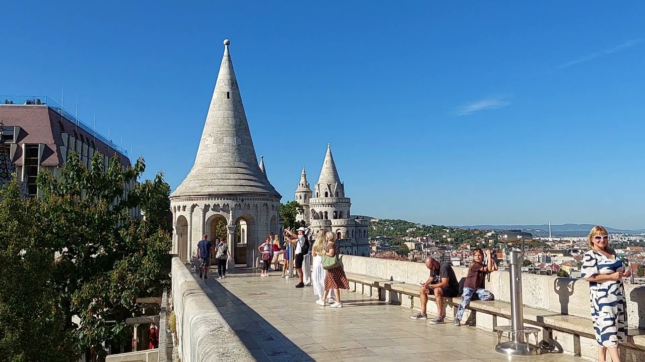 Budapest, Budai Vár, Halászbástya. 2025.09.20. Full HD-video
