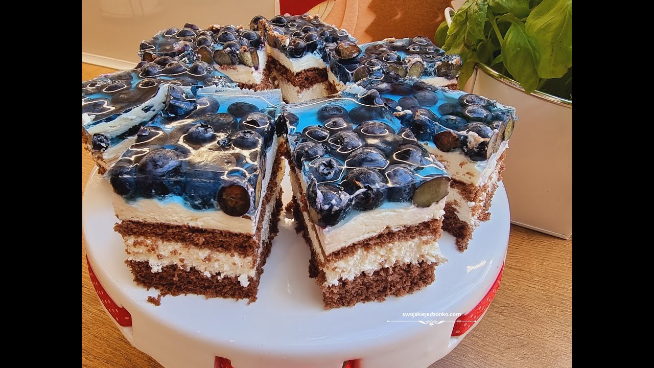 Wuzetka z borówkami i galaretką, po prostu pychotka ! Idealna na każdą okazję lub bez okazji #ciasto