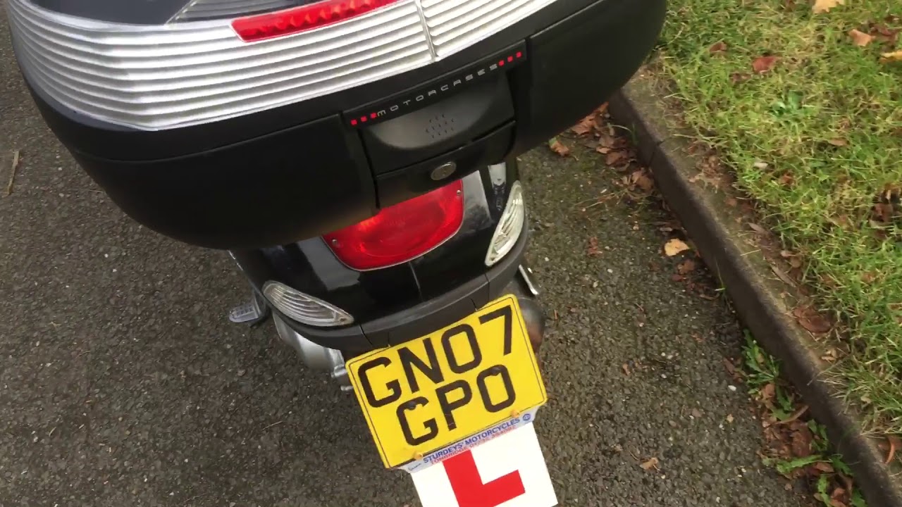 2007 Piaggio LX50 2 stroke scooter, start up and walk around