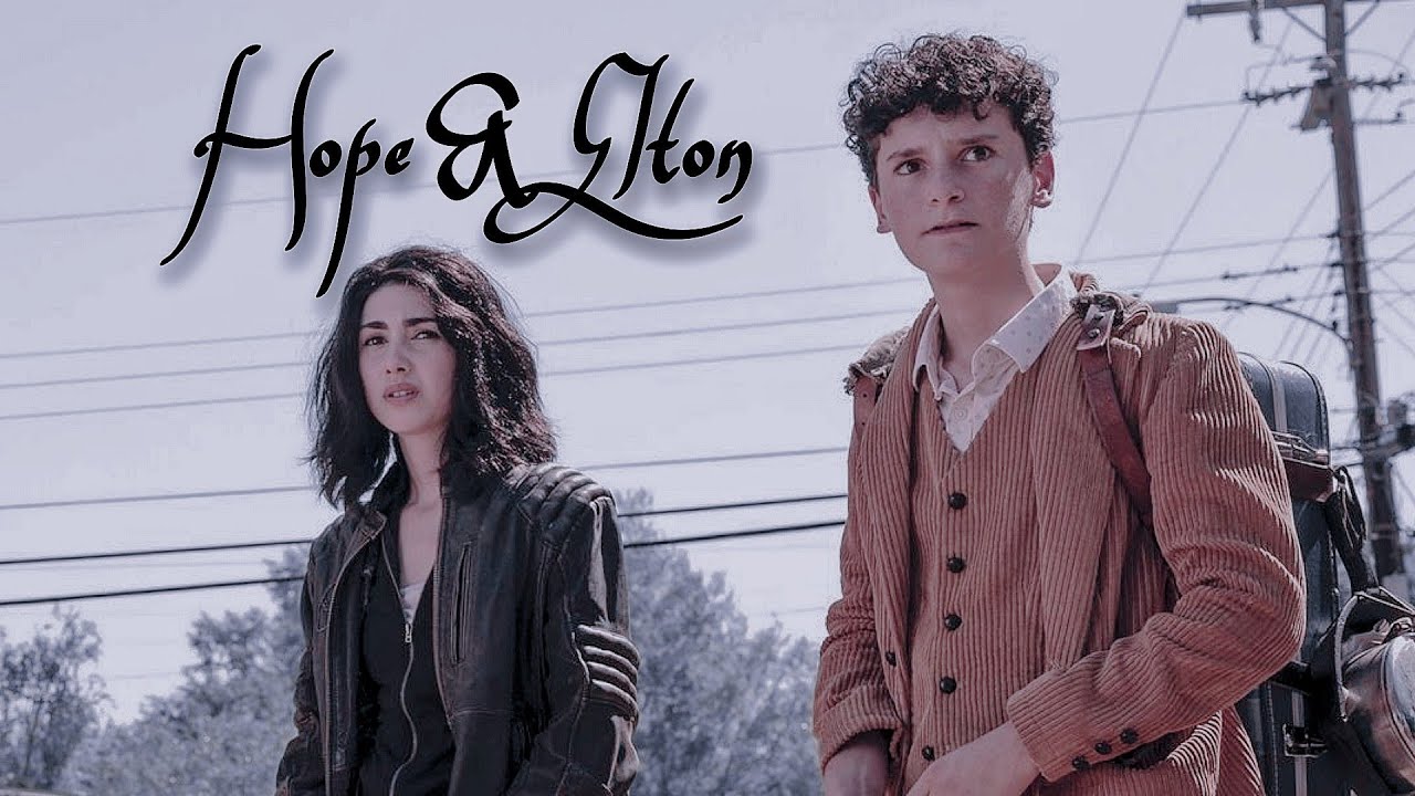 Hope & Elton | The Walking Dead: WORLD BEYOND