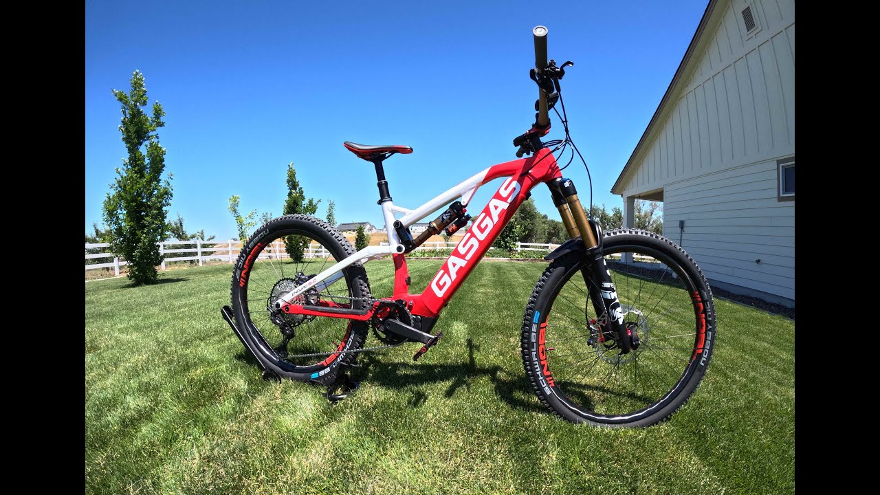 GasGas G Enduro 3.0 Build Preview. Yes its a Carbon Wheel Mullet.