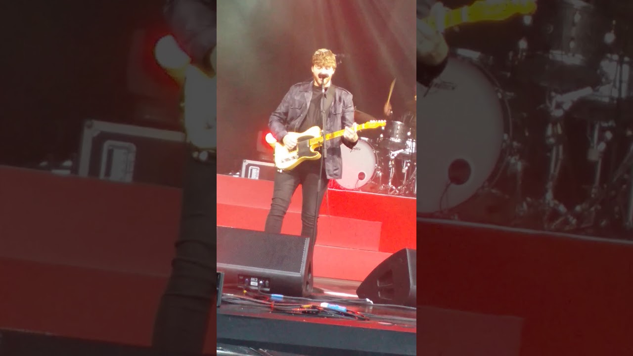 James Arthur - Cars Outside (York Races 27.07.19)