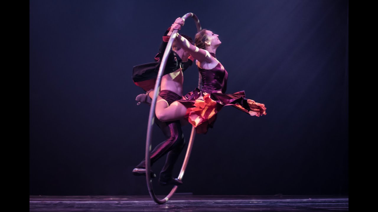Duo Cyr Wheel Tango - VivaFest Cabaret - Duo Roue Cyr - 2018