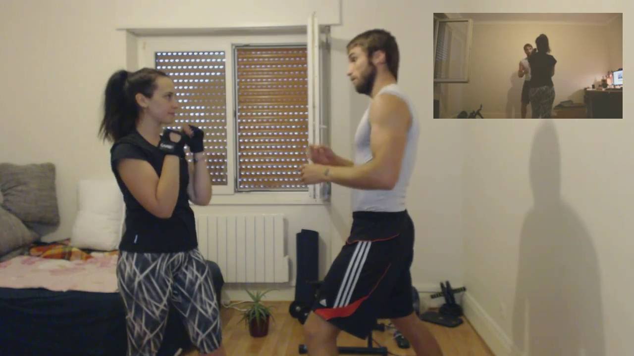 Auto-Aparare - Episodul 3 - Eschive si Blocaje de Baza