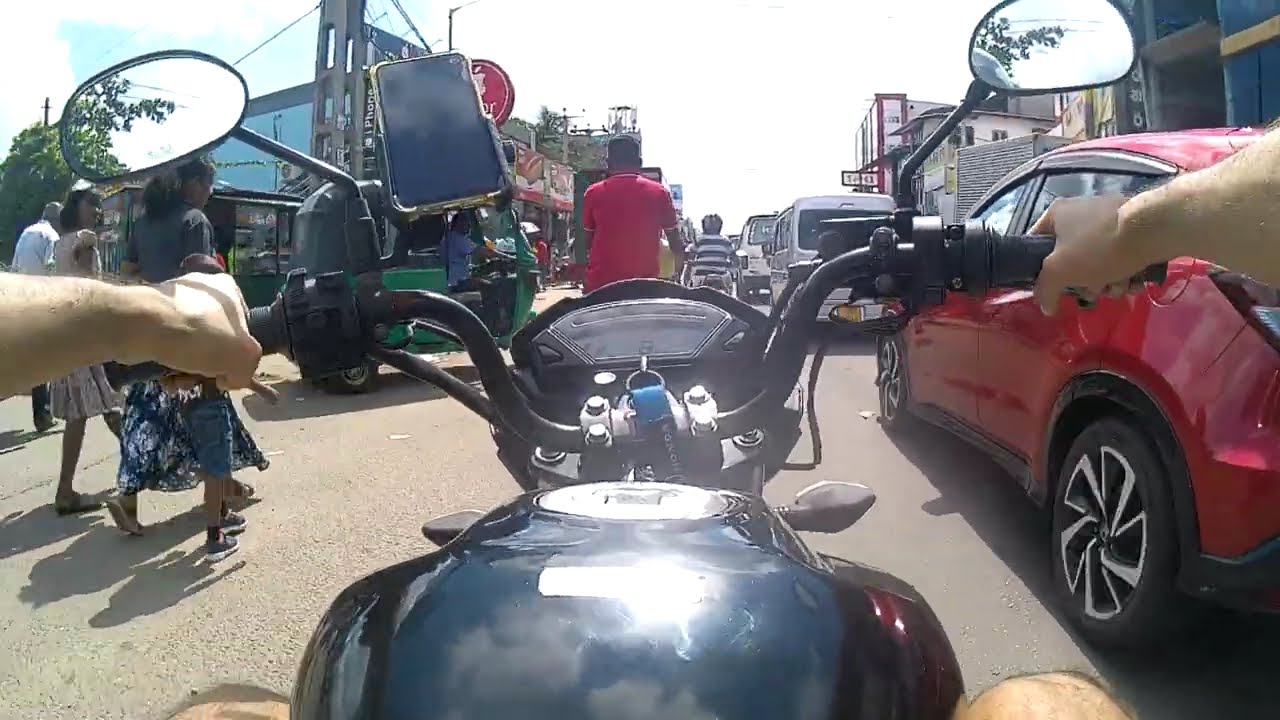 Colombo Ride Without Traffic Lights – Madness at Every Junction!