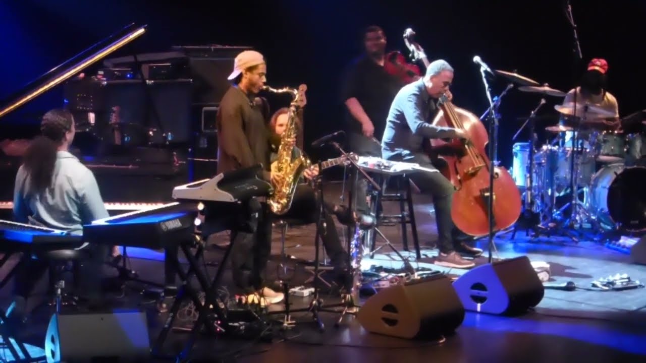 Stanley Clarke - No Mystery (Live in Montréal)